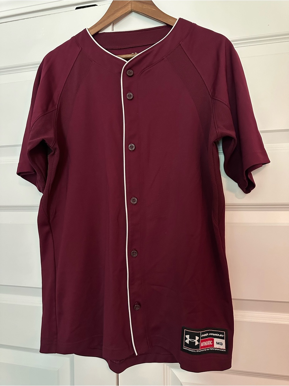 Under Armour Men’s Maroon Button Baseball Jersey - M